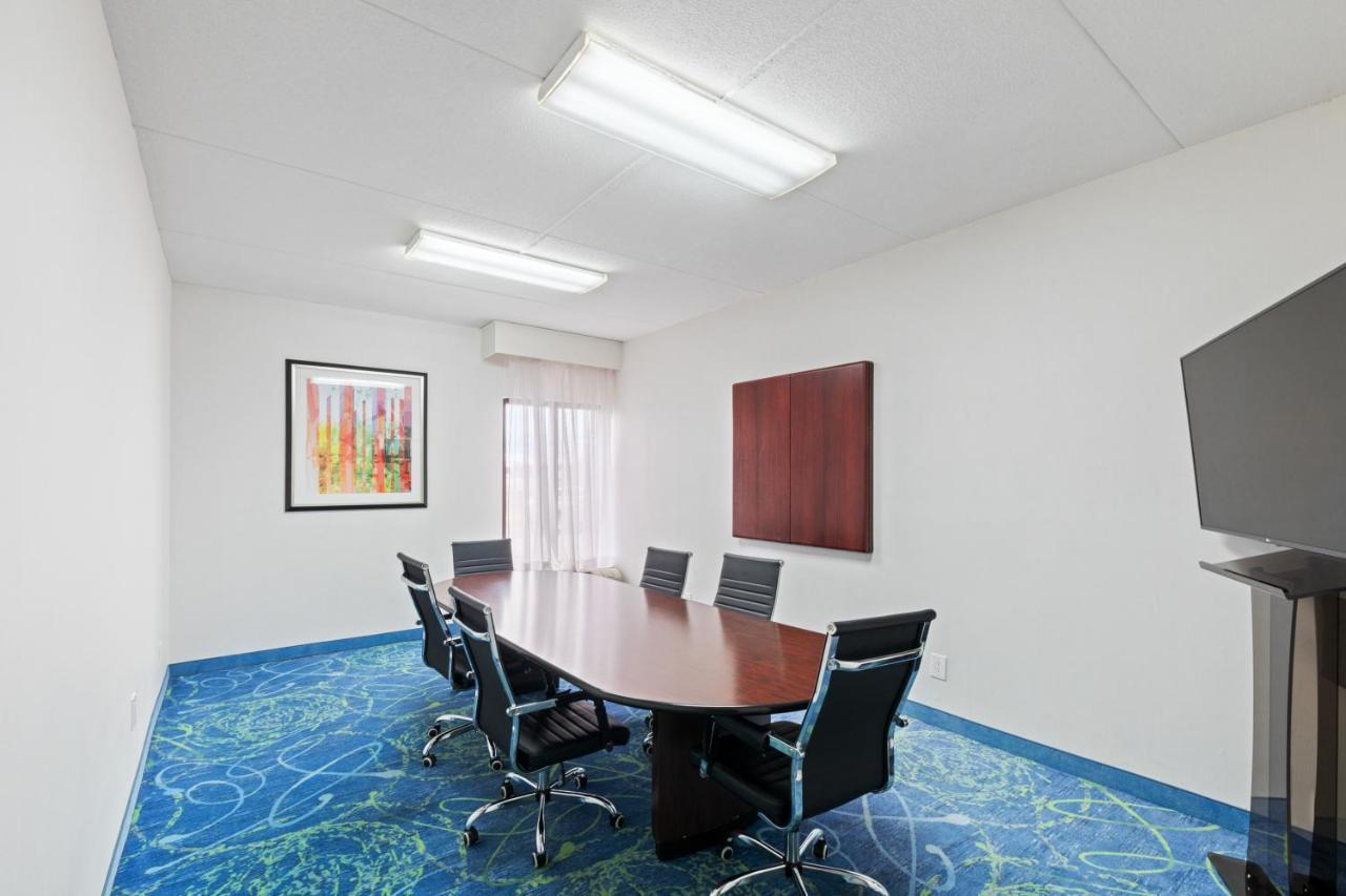 Allentown Park Hotel, Ascend Hotel Collection Fogelsville Экстерьер фото