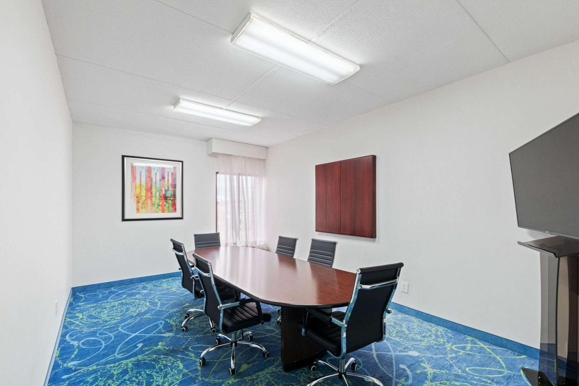 Allentown Park Hotel, Ascend Hotel Collection Fogelsville Экстерьер фото