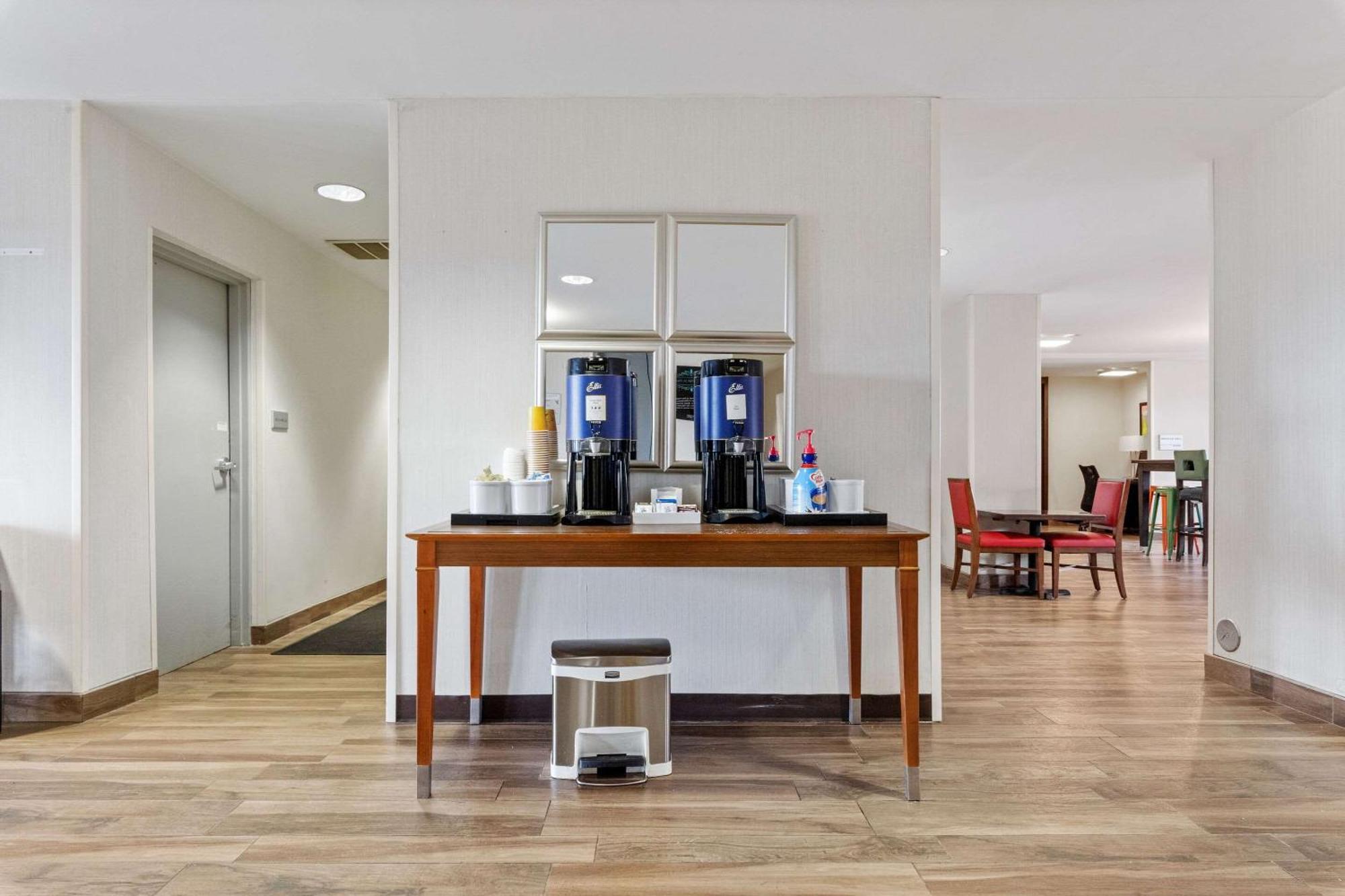 Allentown Park Hotel, Ascend Hotel Collection Fogelsville Экстерьер фото